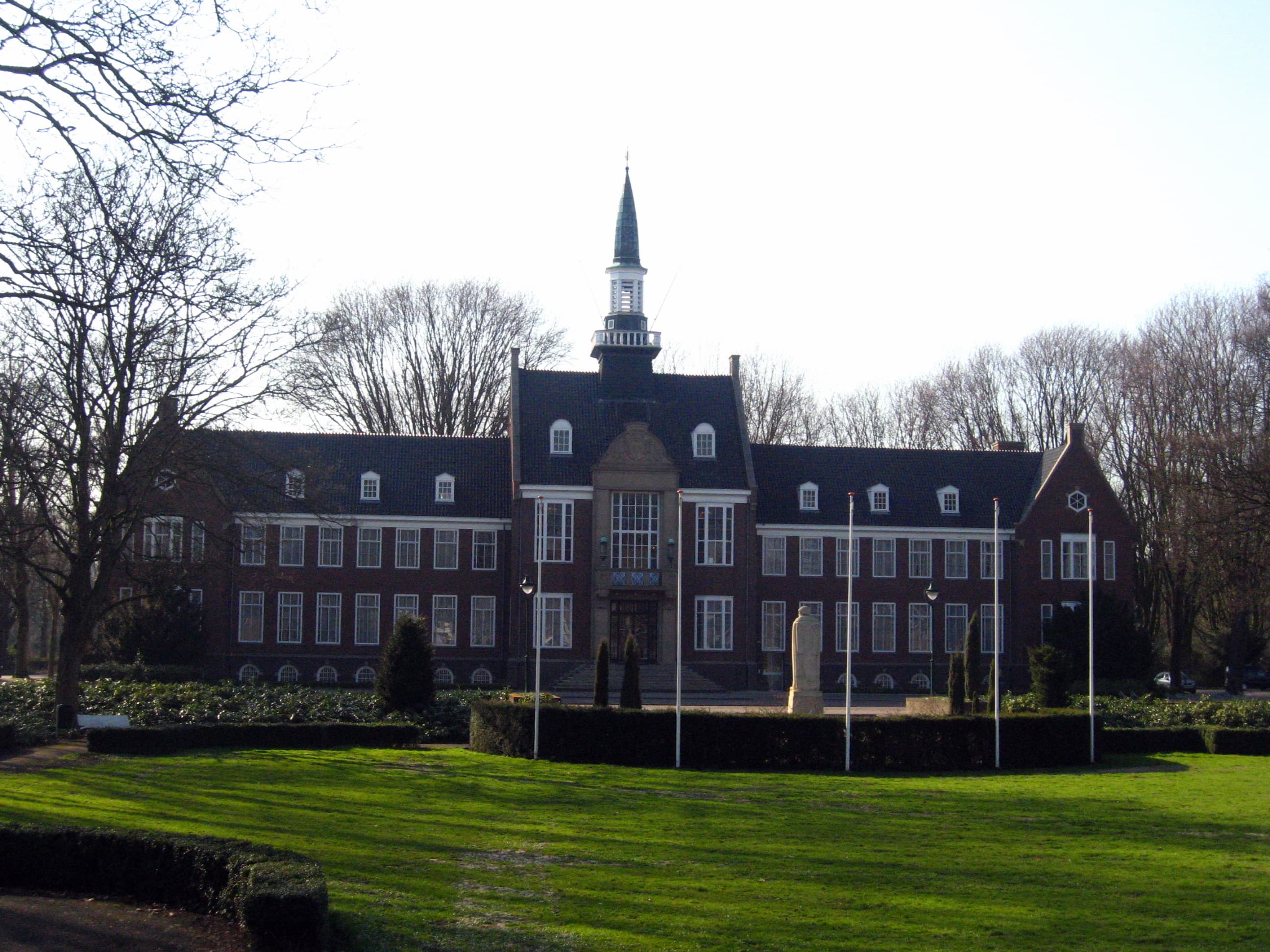 Alphen aan den Rijn stadsaanzicht — escorts, parenclubs en massage reviews